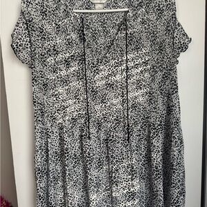 Christopher & Banks Black and White Patterned Blouse